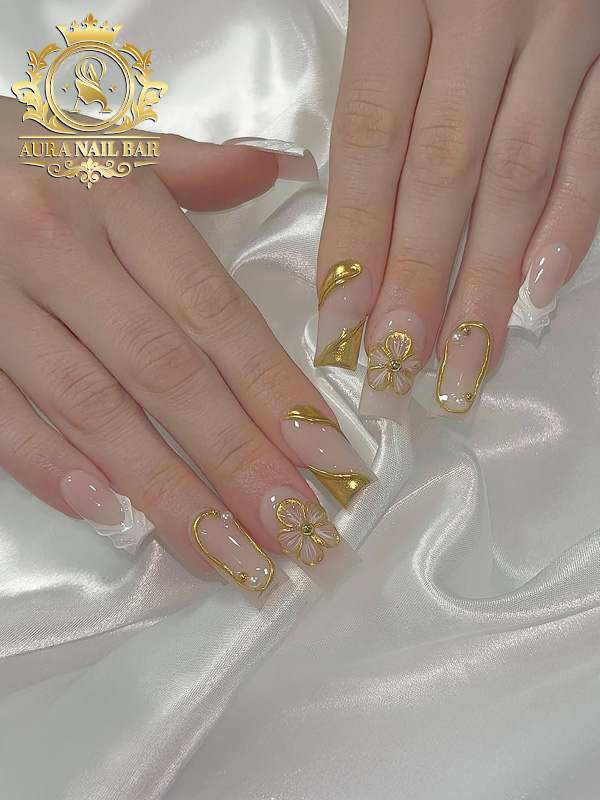 Aura Nail Bar