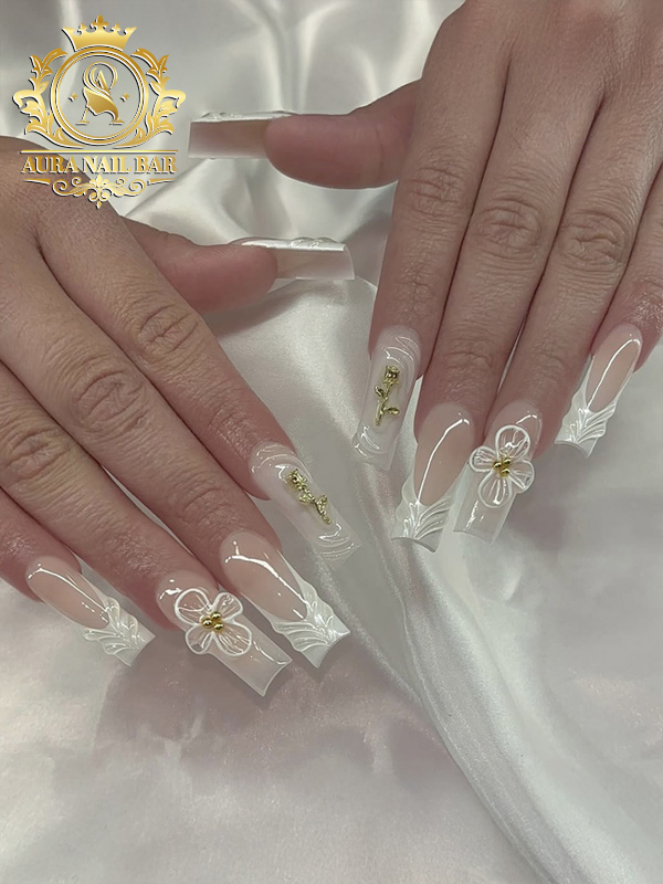 Aura Nail Bar